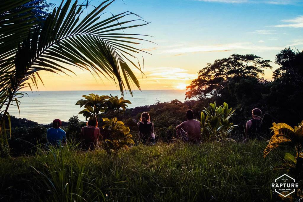 Отель Rapture Surfcamp Nicaragua Сан-Хуан-дель-Сур Экстерьер фото